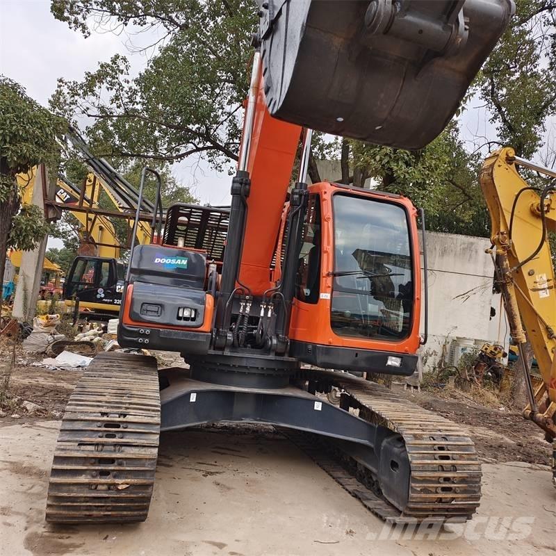 Doosan DX 225 LC-9C Raupenbagger