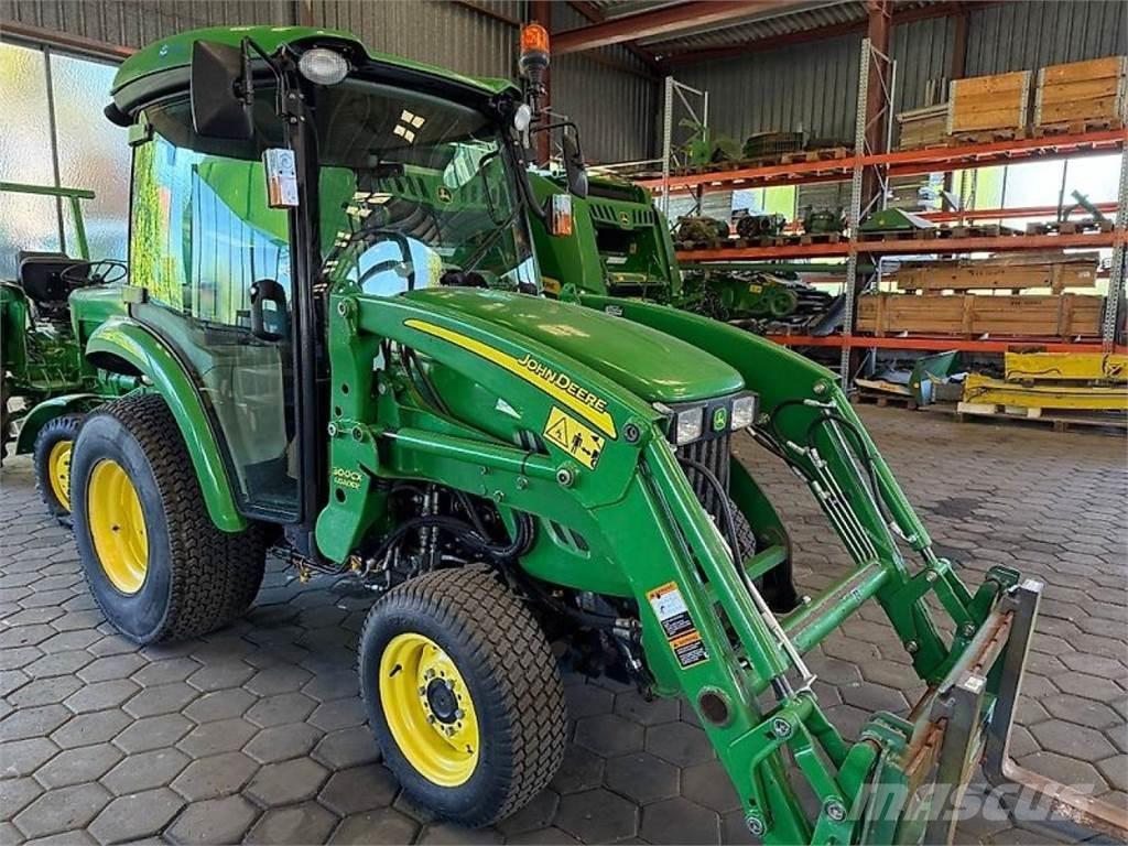 John Deere 3320 Traktoren