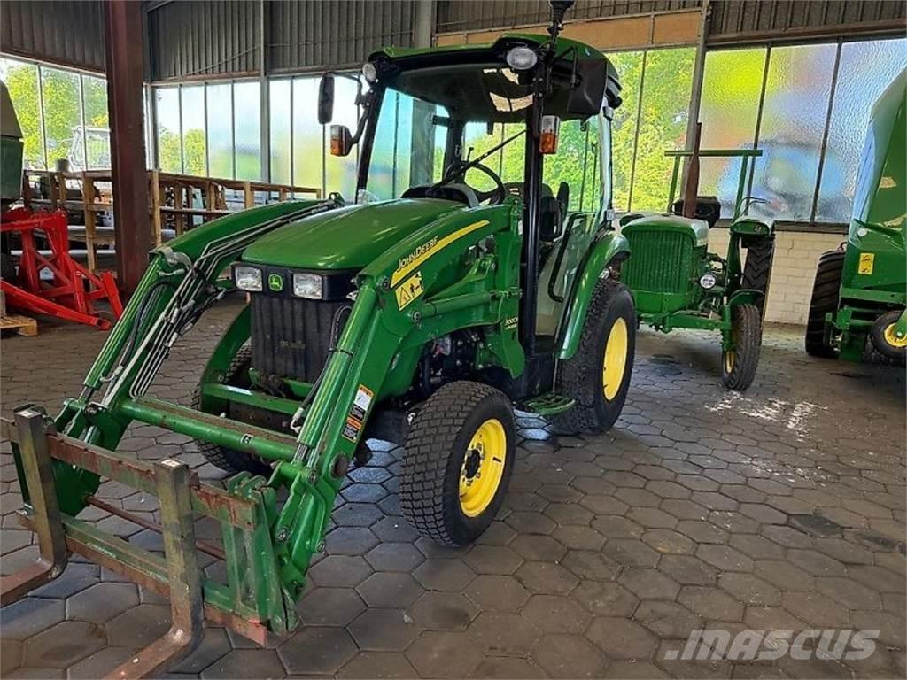 John Deere 3320 Traktoren