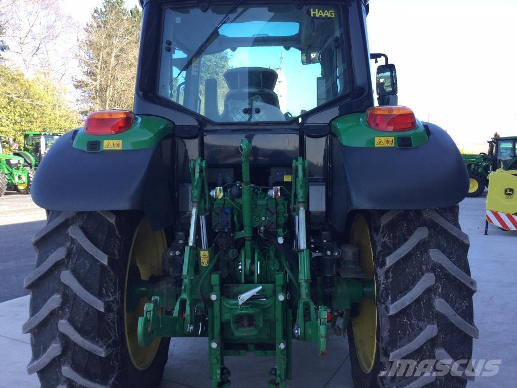 John Deere 6110M Traktoren