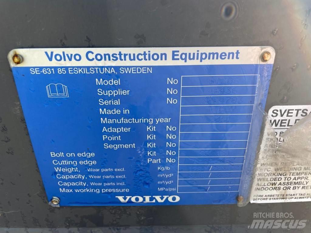 Volvo L 110 H Bucket Schaufeln