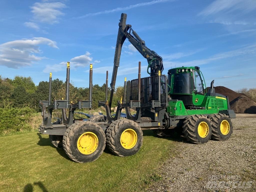 John Deere 1510G Forwarder