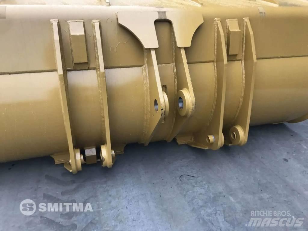 CAT 972H Schaufeln