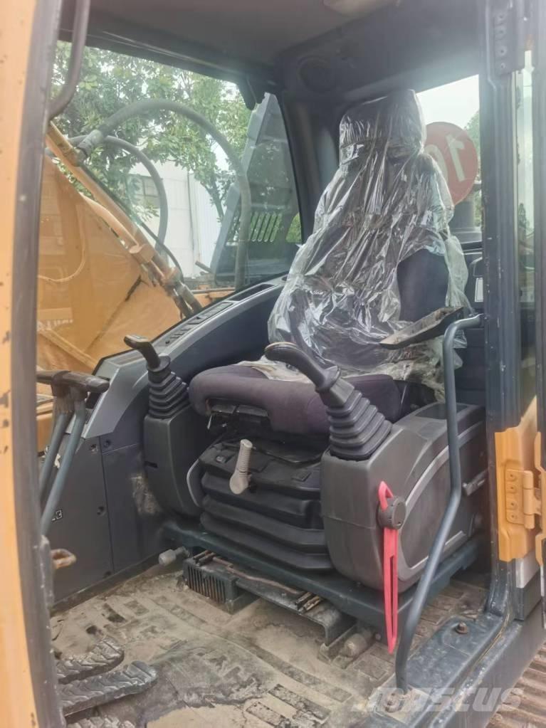 Hyundai R220LC-9S Raupenbagger