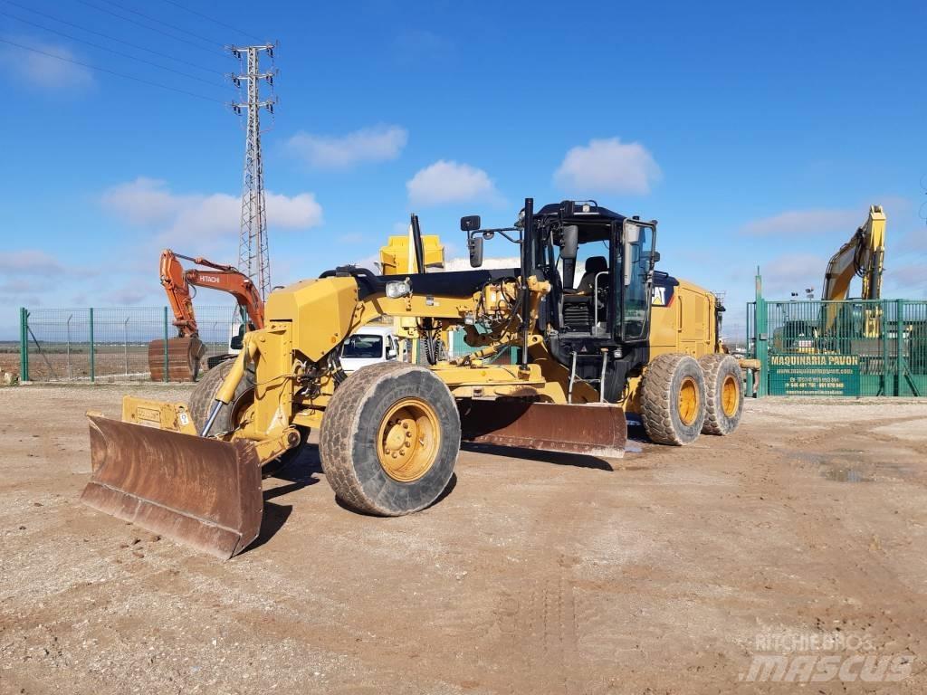 CAT M 140 M 2 Grader