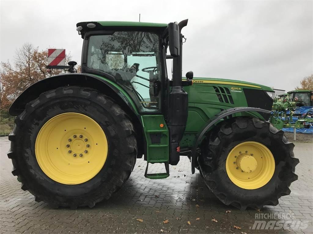 John Deere 6215R Traktoren