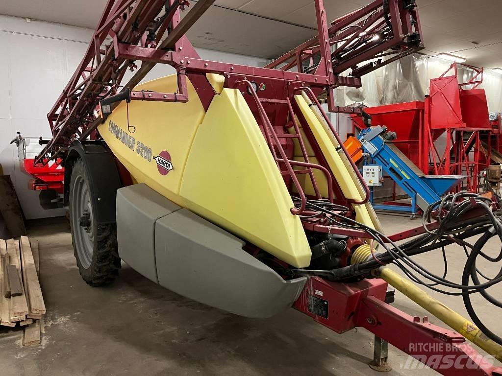 Hardi Commander 3200 Anhängespritzen