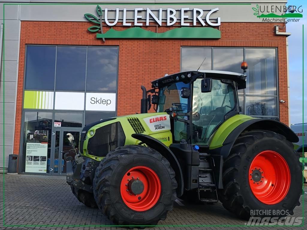 CLAAS Axion 850 Traktoren