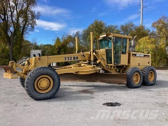 DEERE 772BH Grader