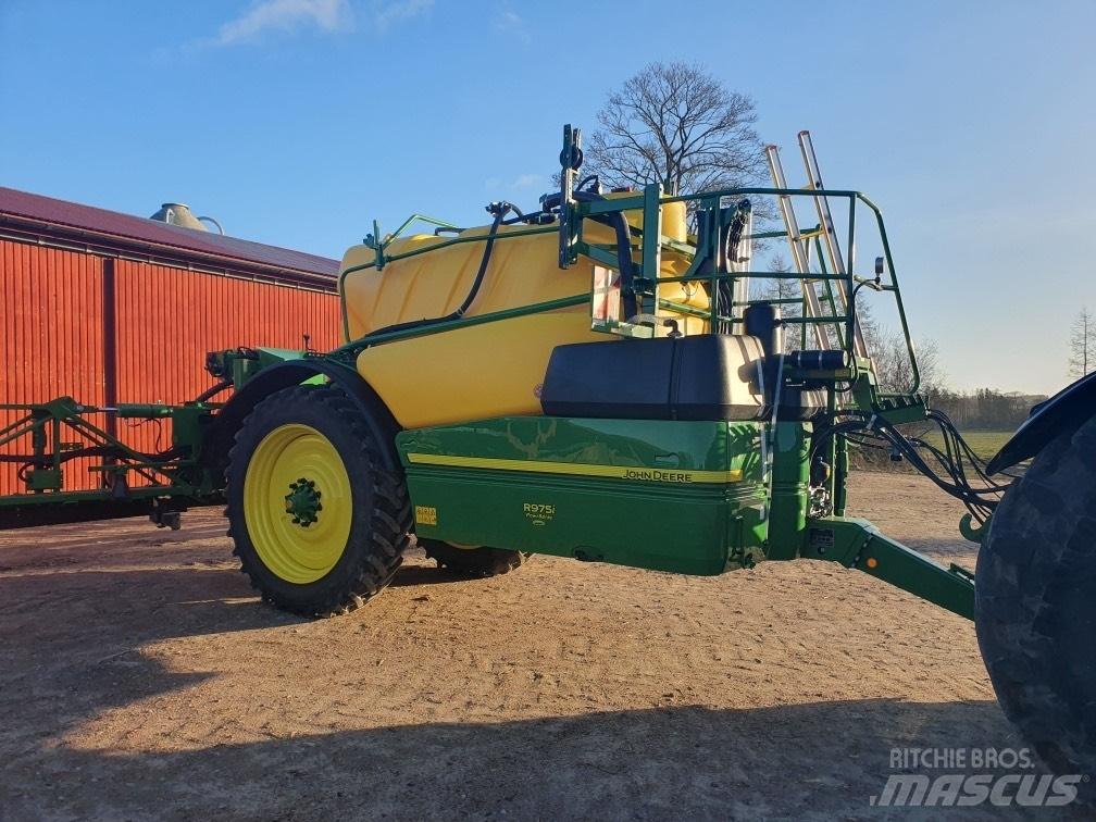 John Deere R975 i Anhängespritzen