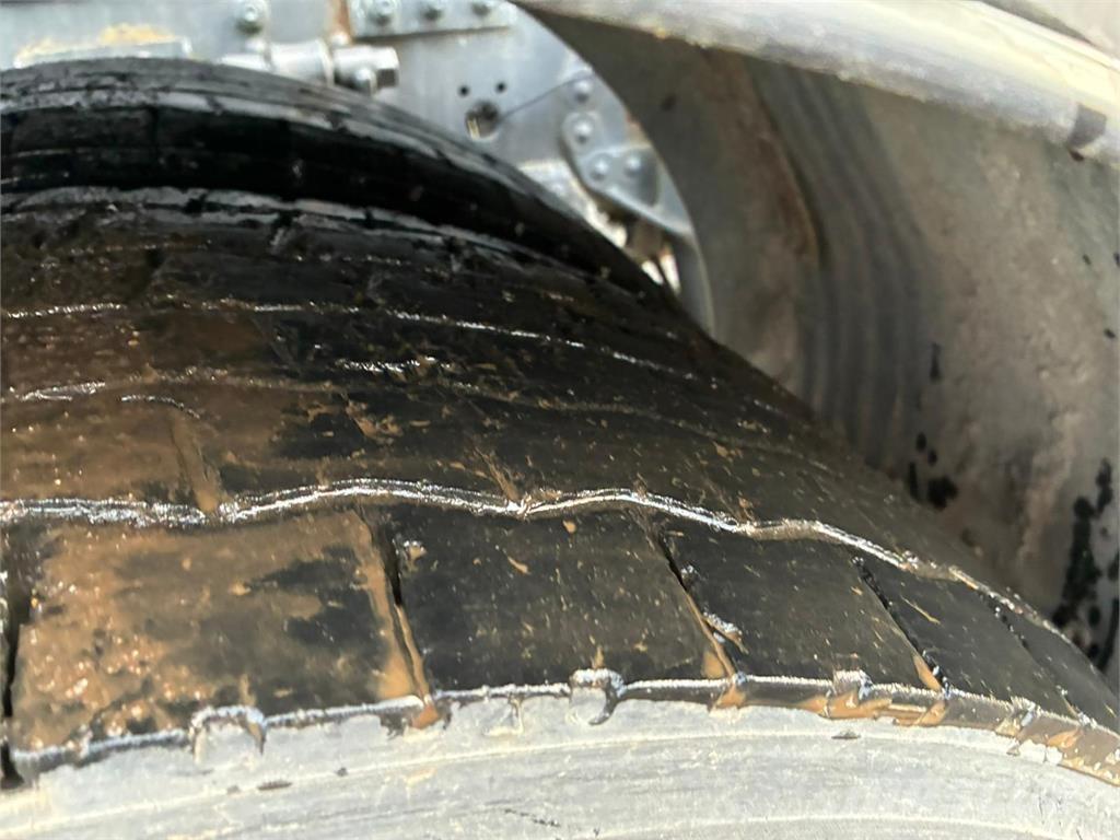 DAF XF 510 FAN Absetzkipper