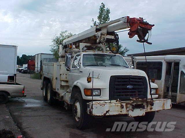Altec D1000BR Fahrzeug mit mobiler Bohranlage