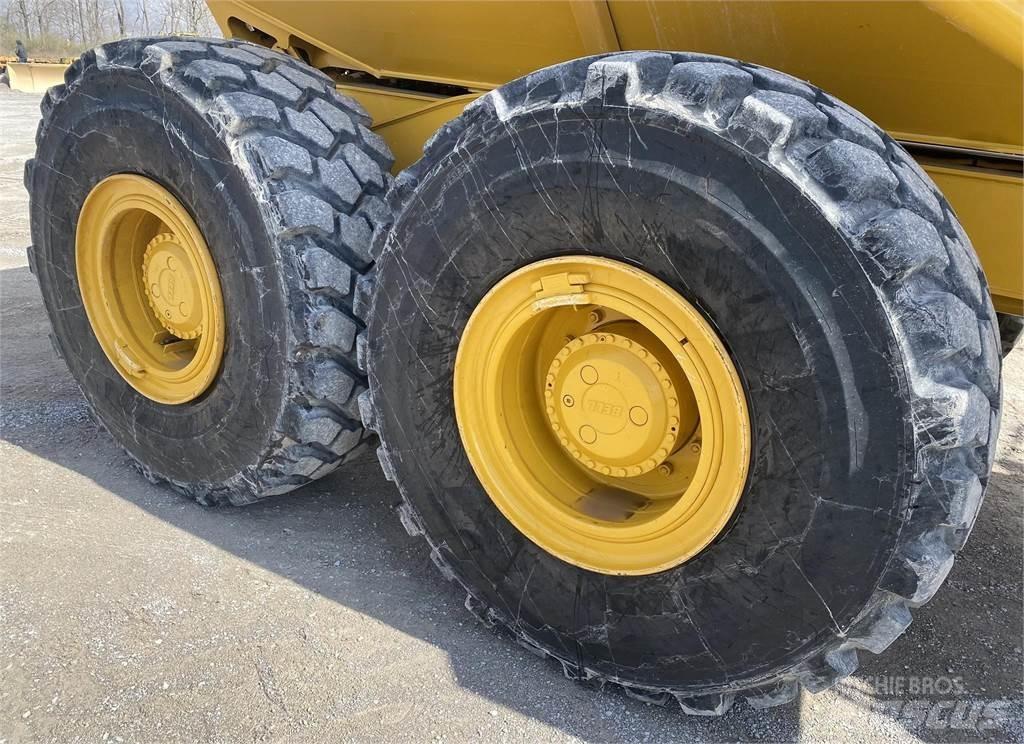 Bell B25E Dumper - Knickgelenk