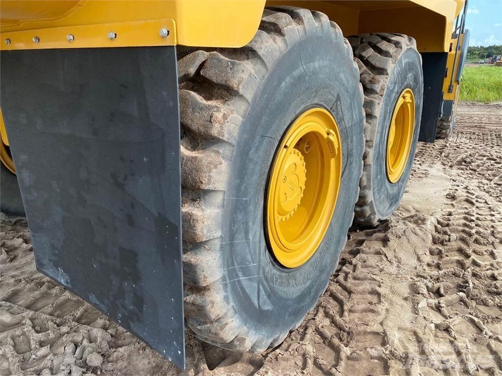 Bell B30E Dumper - Knickgelenk