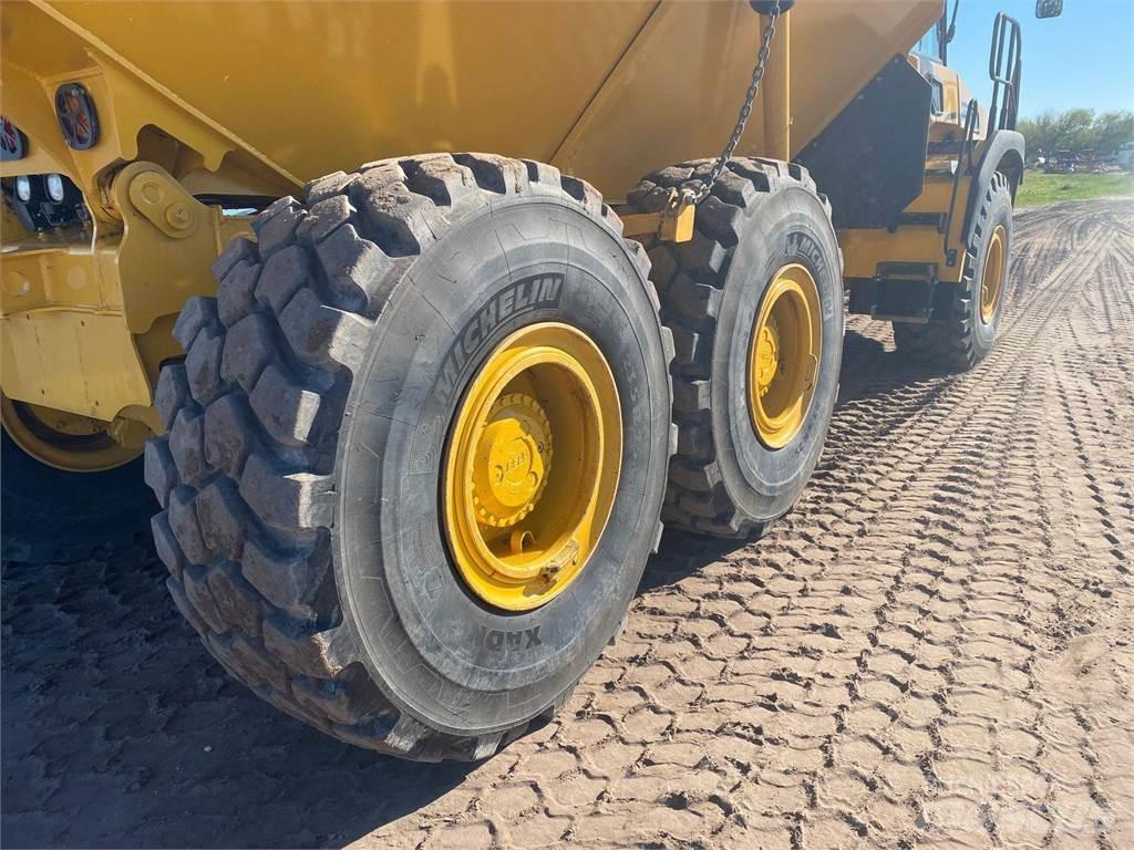 Bell B30E Dumper - Knickgelenk