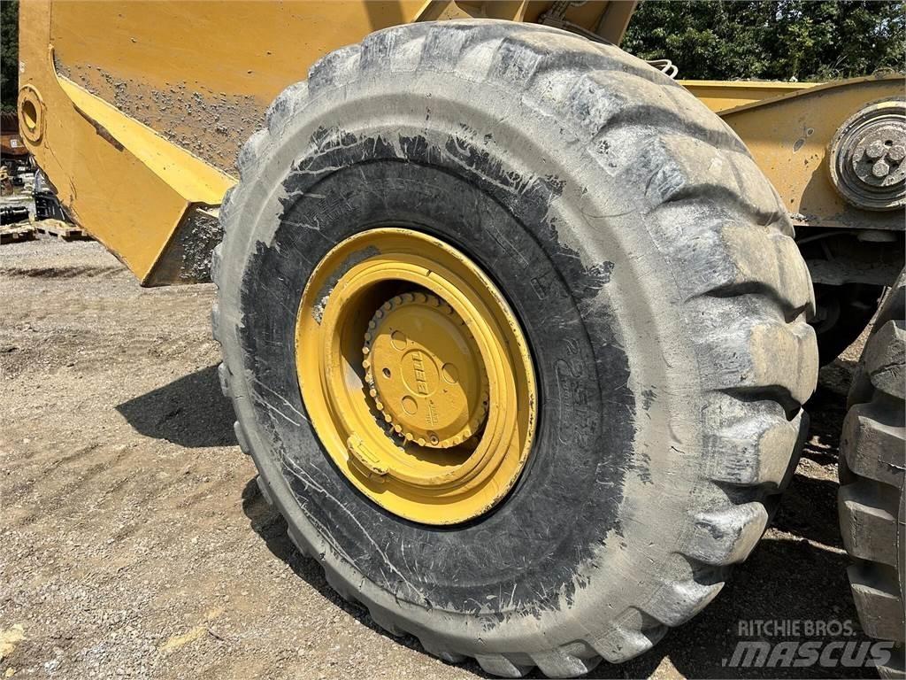 Bell B40E Dumper - Knickgelenk