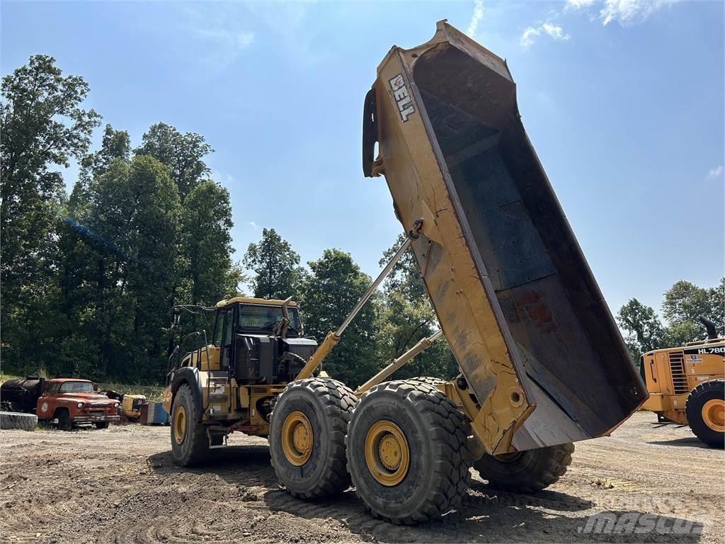 Bell B40E Dumper - Knickgelenk