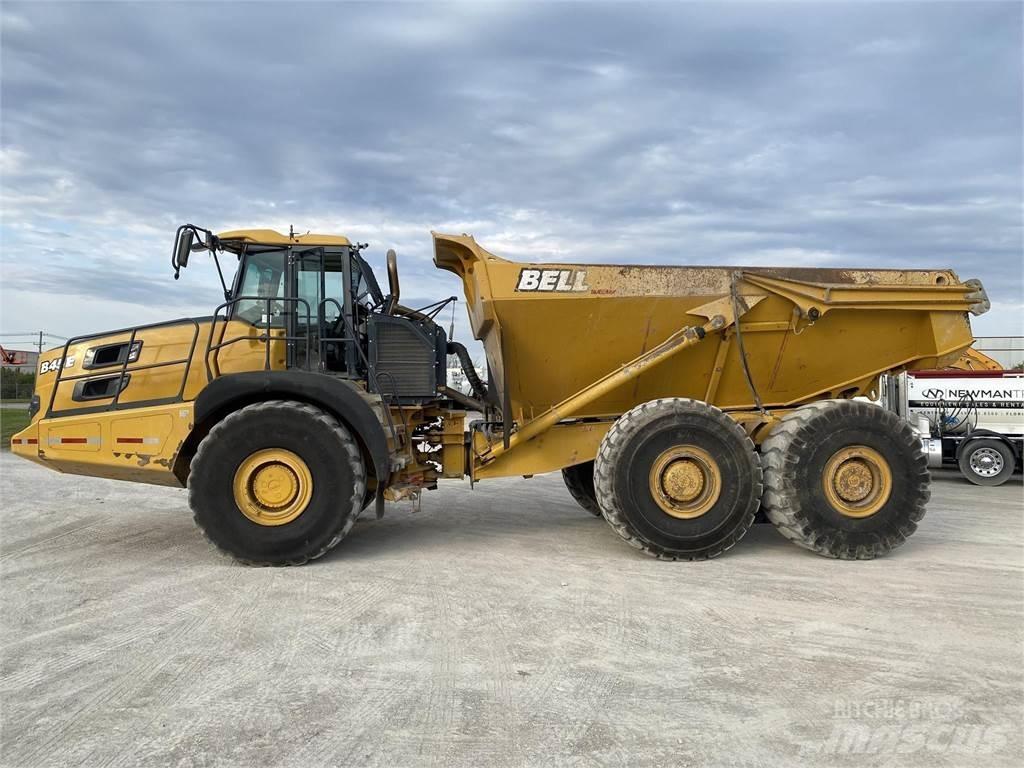 Bell B45E Dumper - Knickgelenk