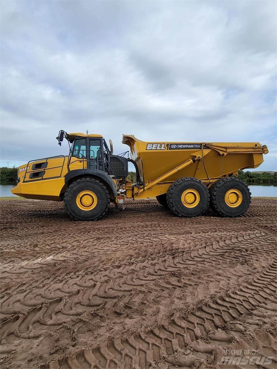 Bell B45E Dumper - Knickgelenk