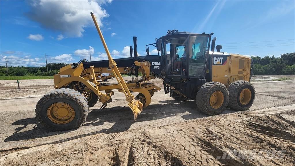 CAT 120M2 AWD Grader