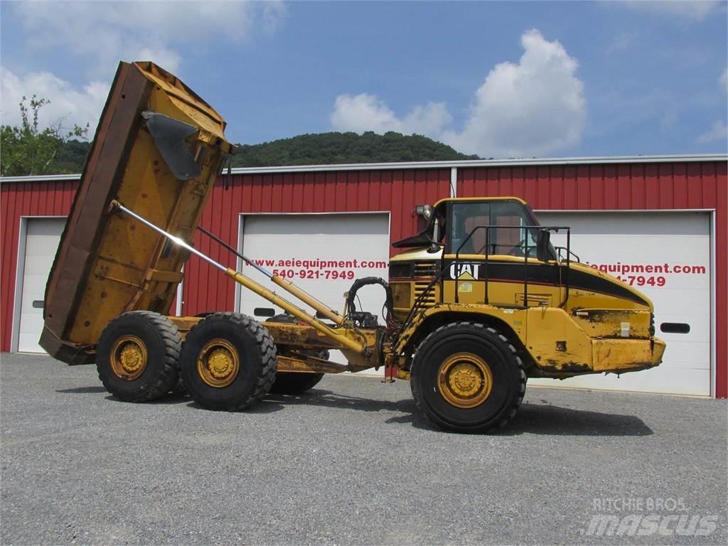 CAT 725 Dumper - Knickgelenk