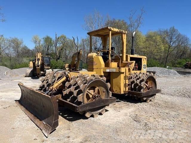 CAT 815 Müllverdichter