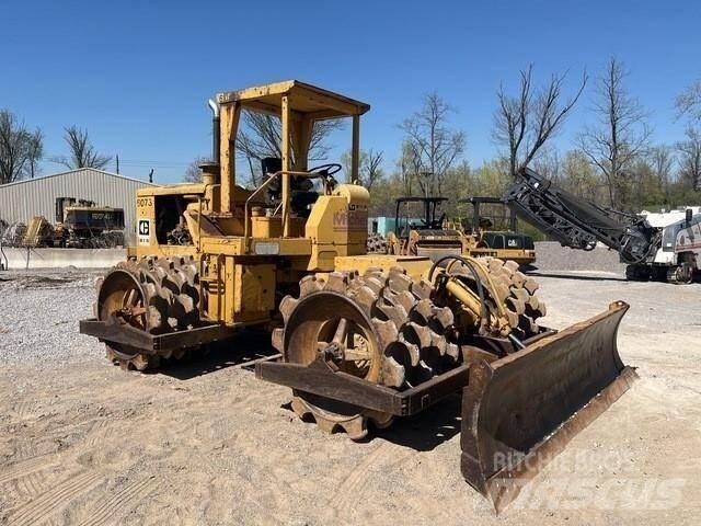 CAT 815 Müllverdichter