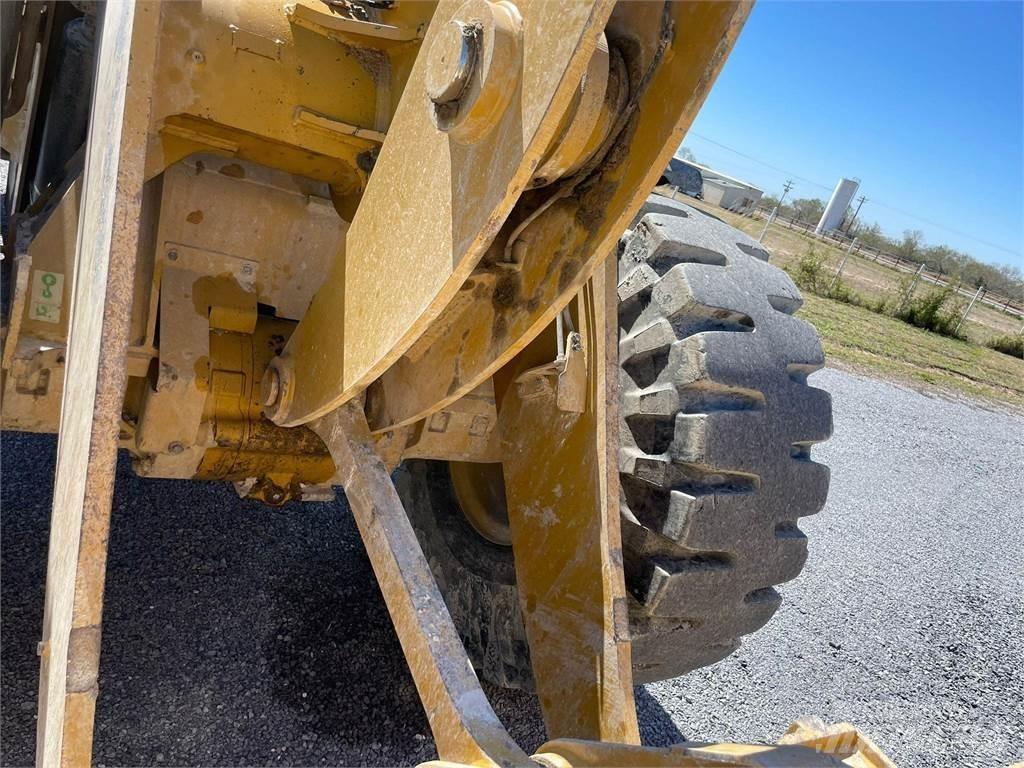 CAT 930M Radlader
