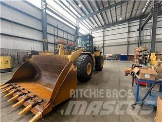 CAT 972M Radlader