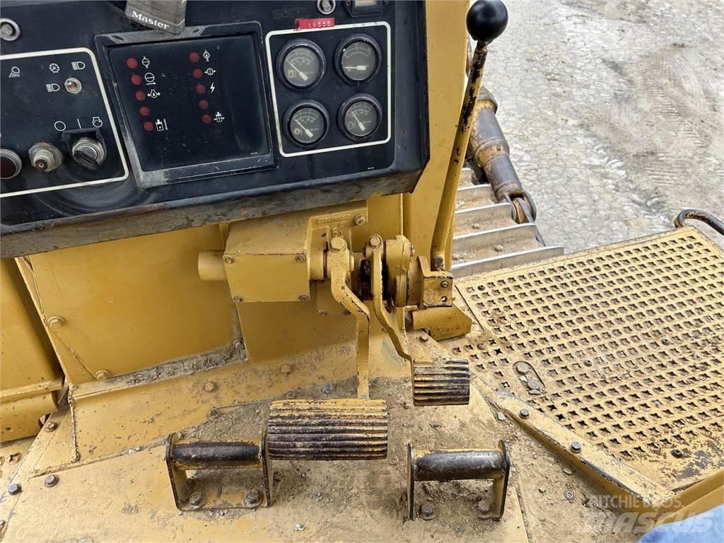 CAT D8N Bulldozer
