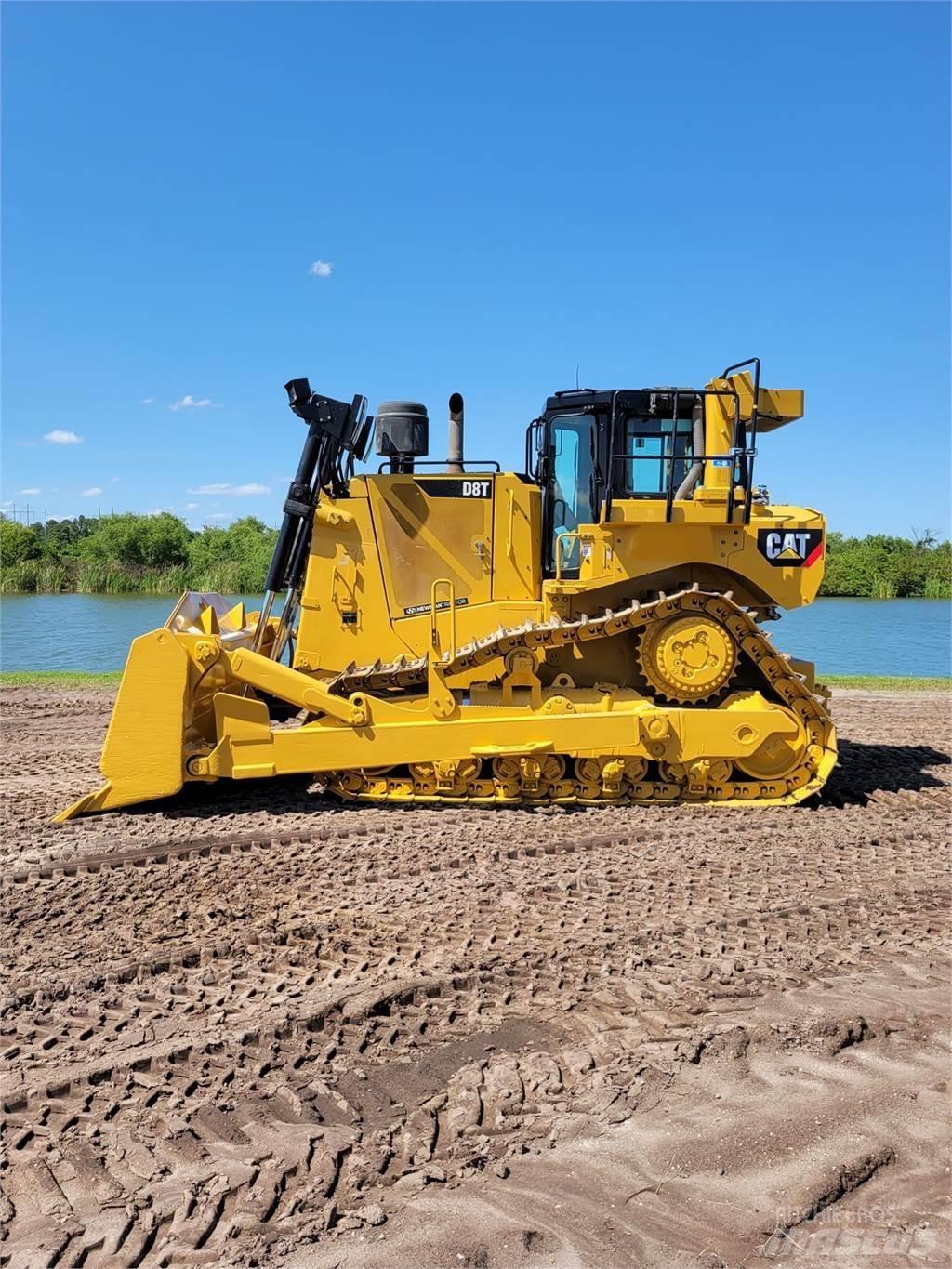 CAT D8T Bulldozer