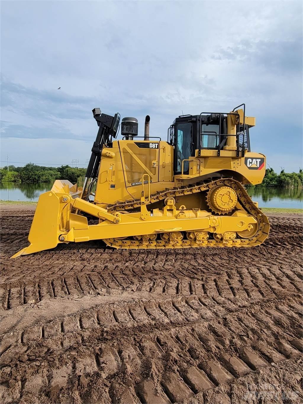 CAT D8T Bulldozer