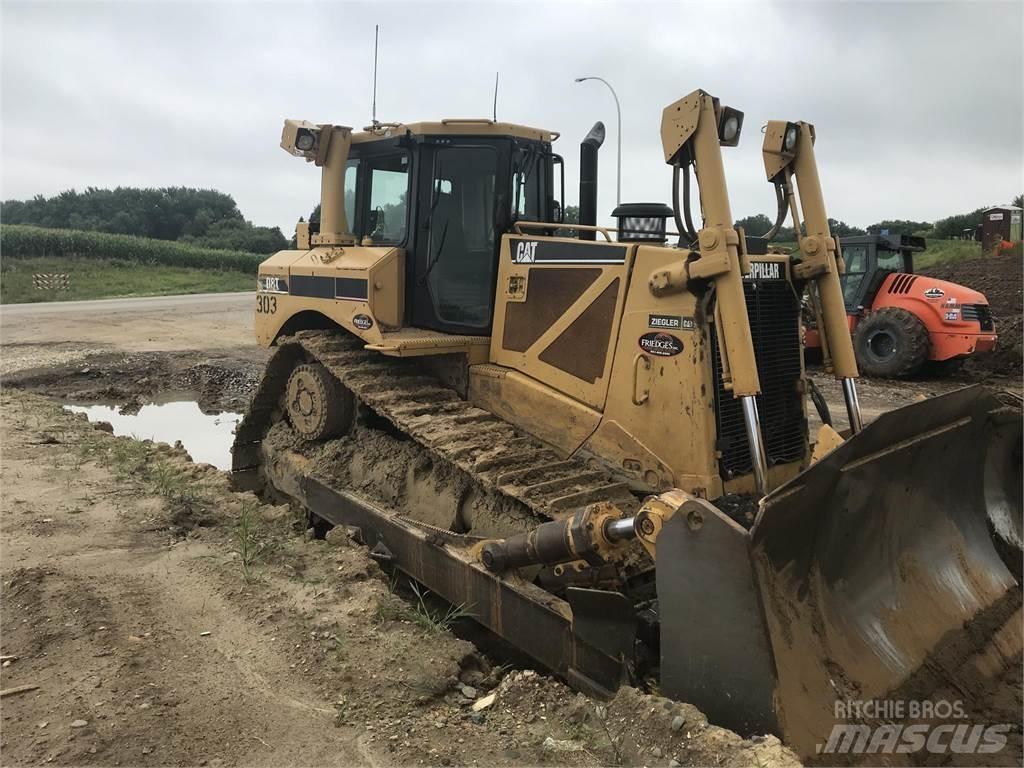 CAT D8T Bulldozer