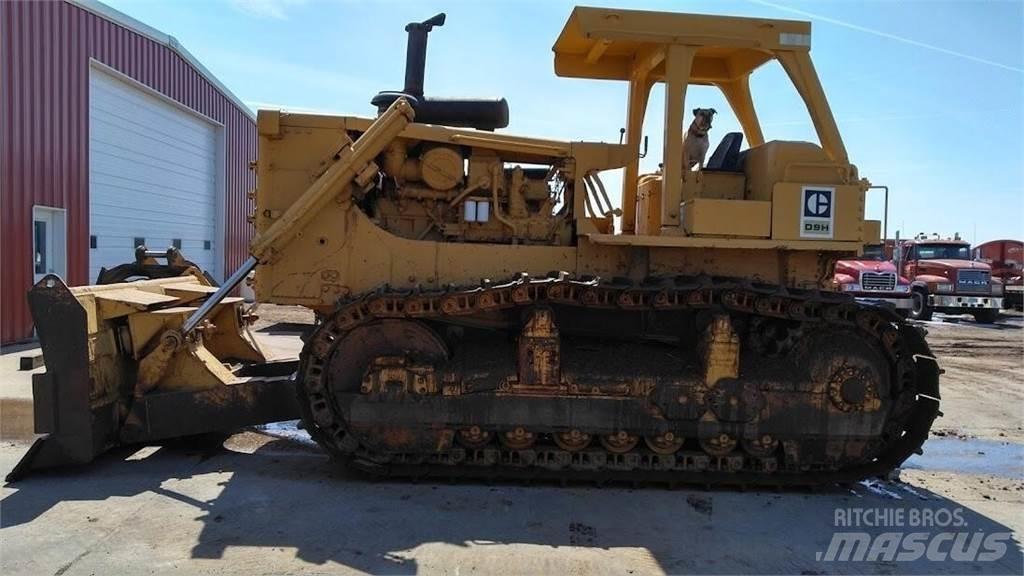 CAT D9H Bulldozer