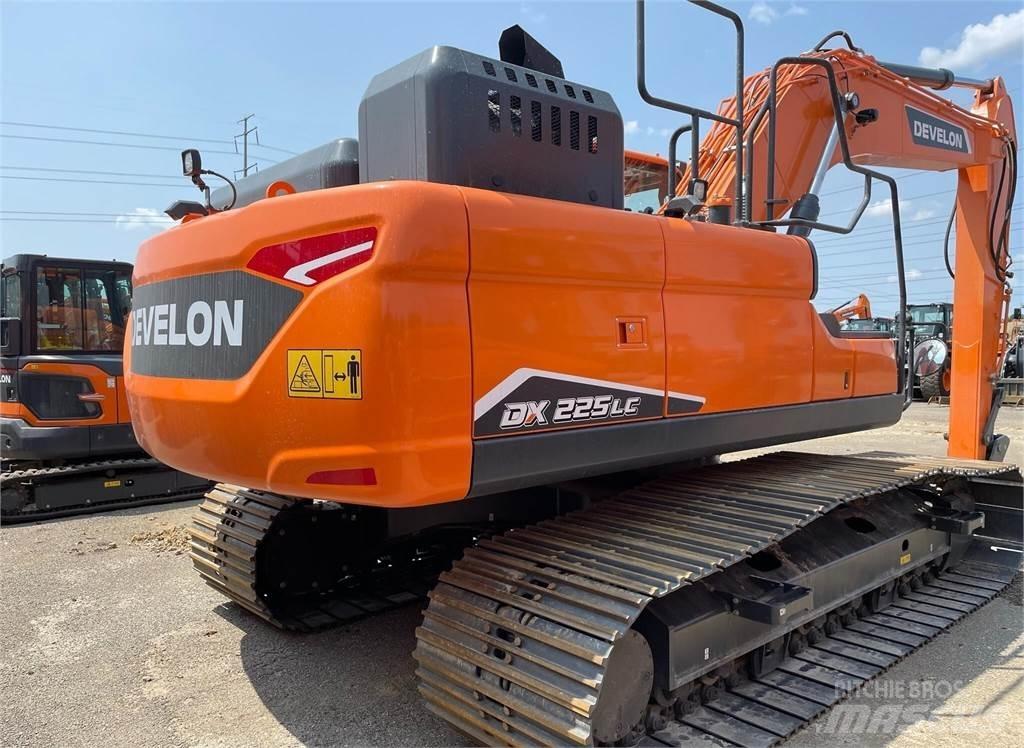 Develon DX225 LC-7 Raupenbagger