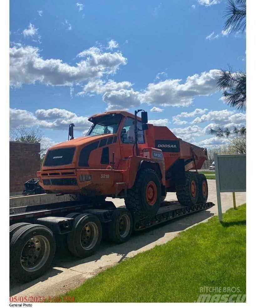 Doosan DA30 Dumper - Knickgelenk