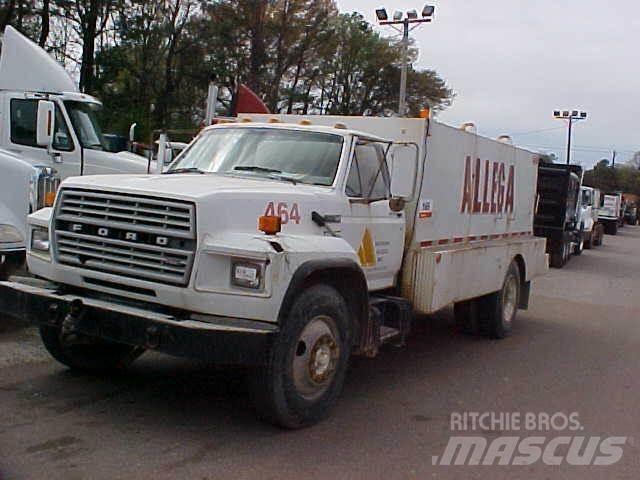 Ford F700 Tankwagen