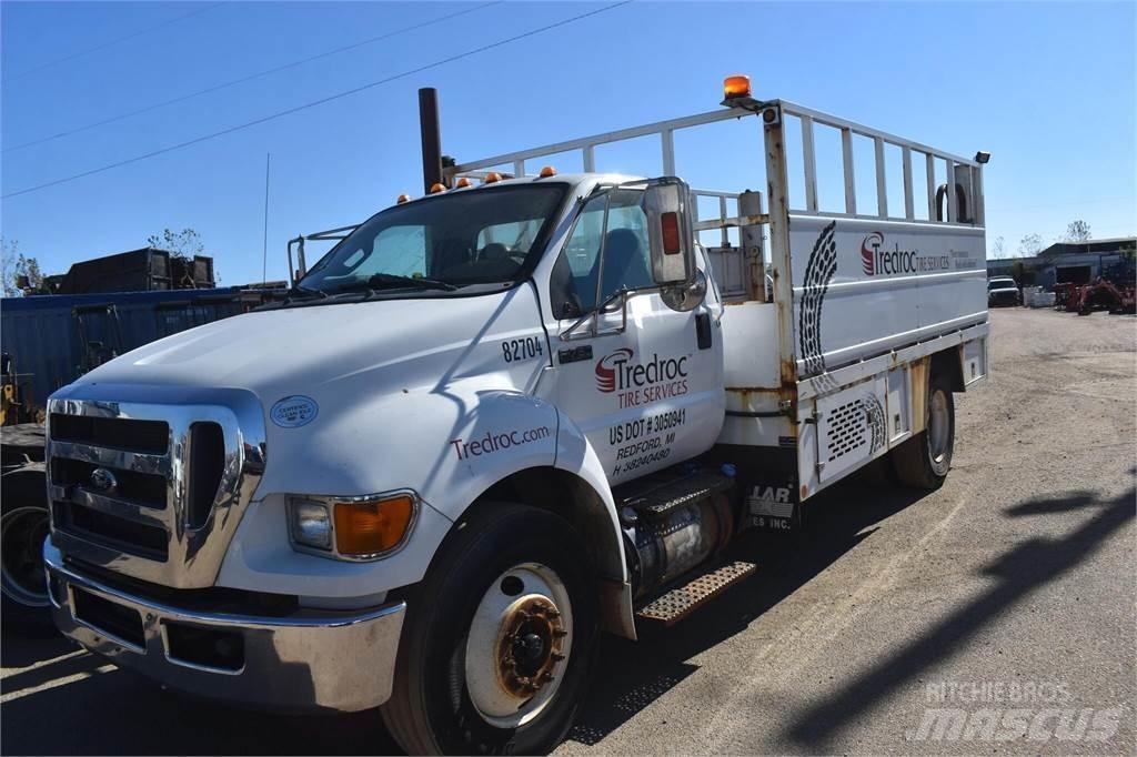 Ford F750 Kommunal-Sonderfahrzeuge