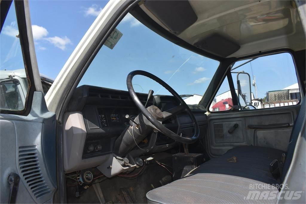 Ford F800 Kipper