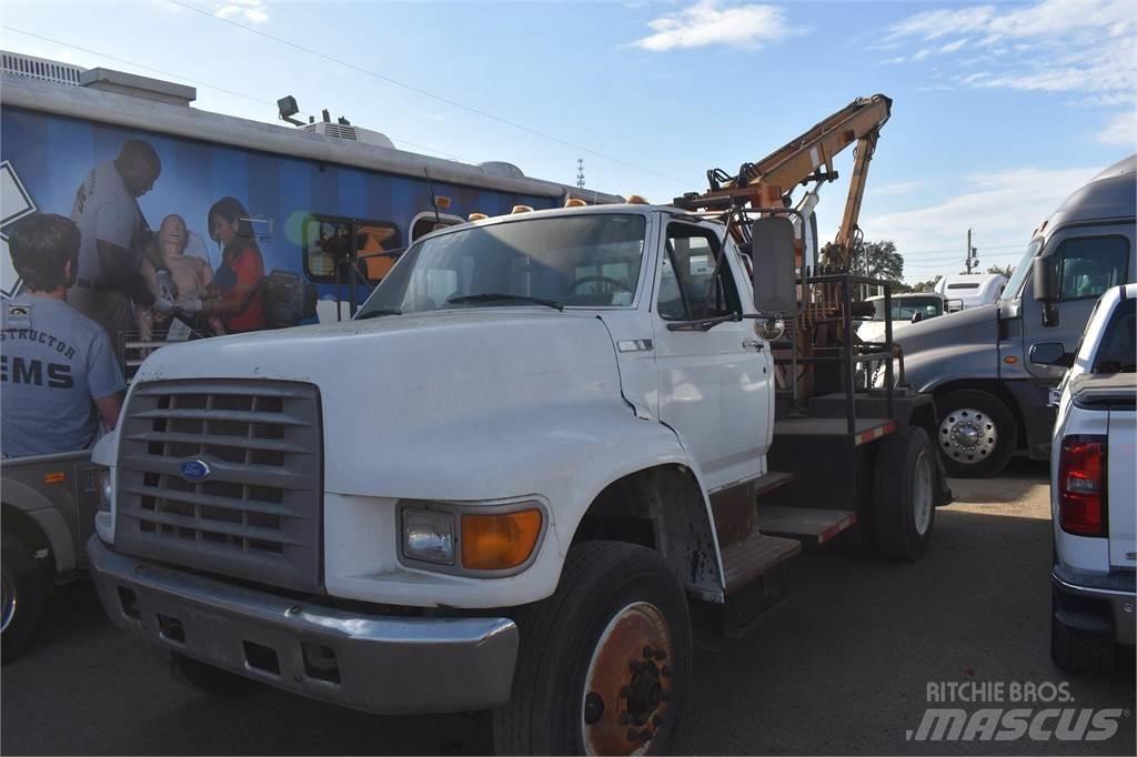 Ford F800 Kranwagen
