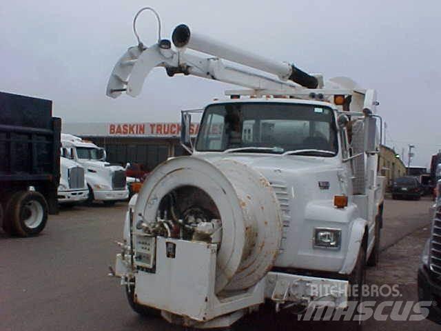 Ford L8000 Tankwagen