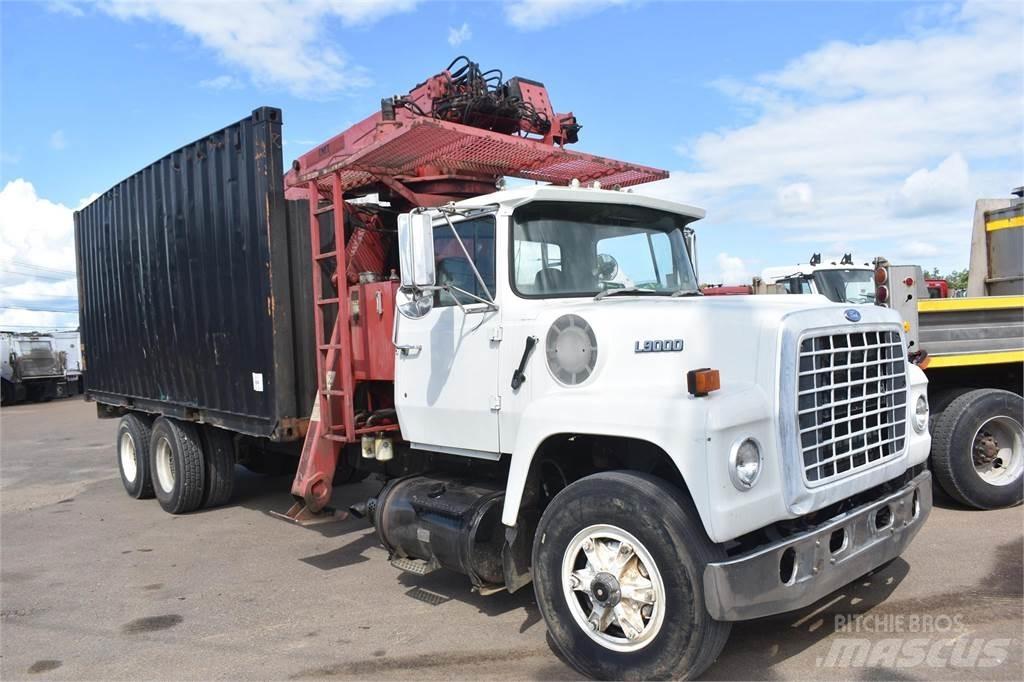 Ford L9000 Kranwagen