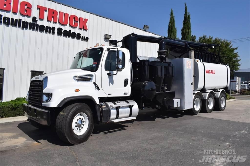 Freightliner 114SD Tankwagen