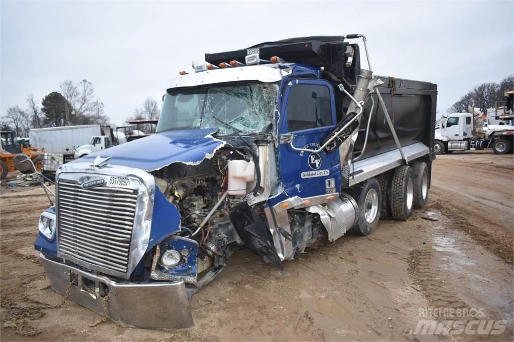Freightliner 122SD Kipper
