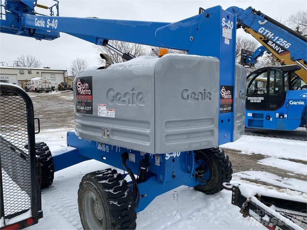 Genie S40 Teleskopbühnen