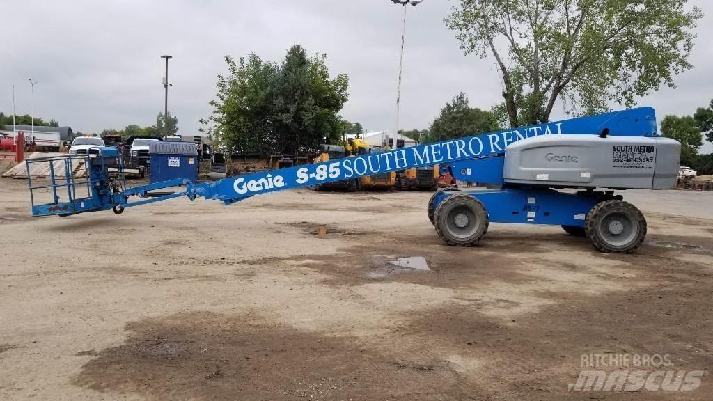 Genie S85 Teleskopbühnen
