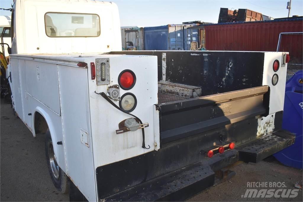 Hino 145 Kommunal-Sonderfahrzeuge