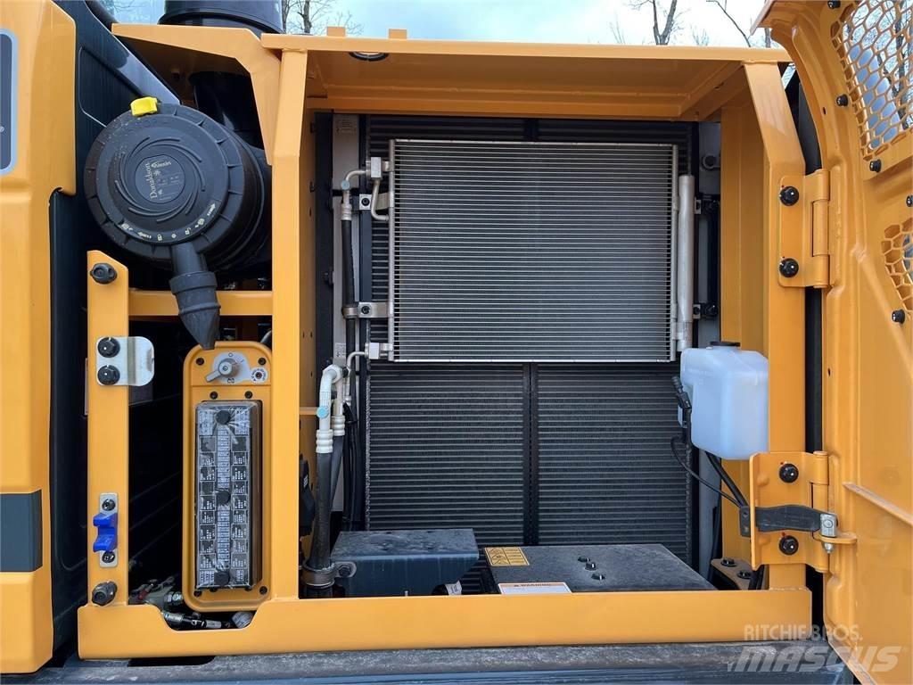 Hyundai HX140AL Raupenbagger