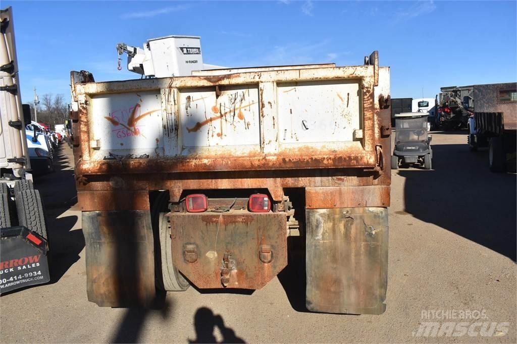 International 4700 Kipper