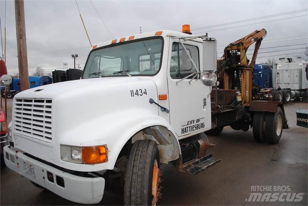 International 4700 Kranwagen